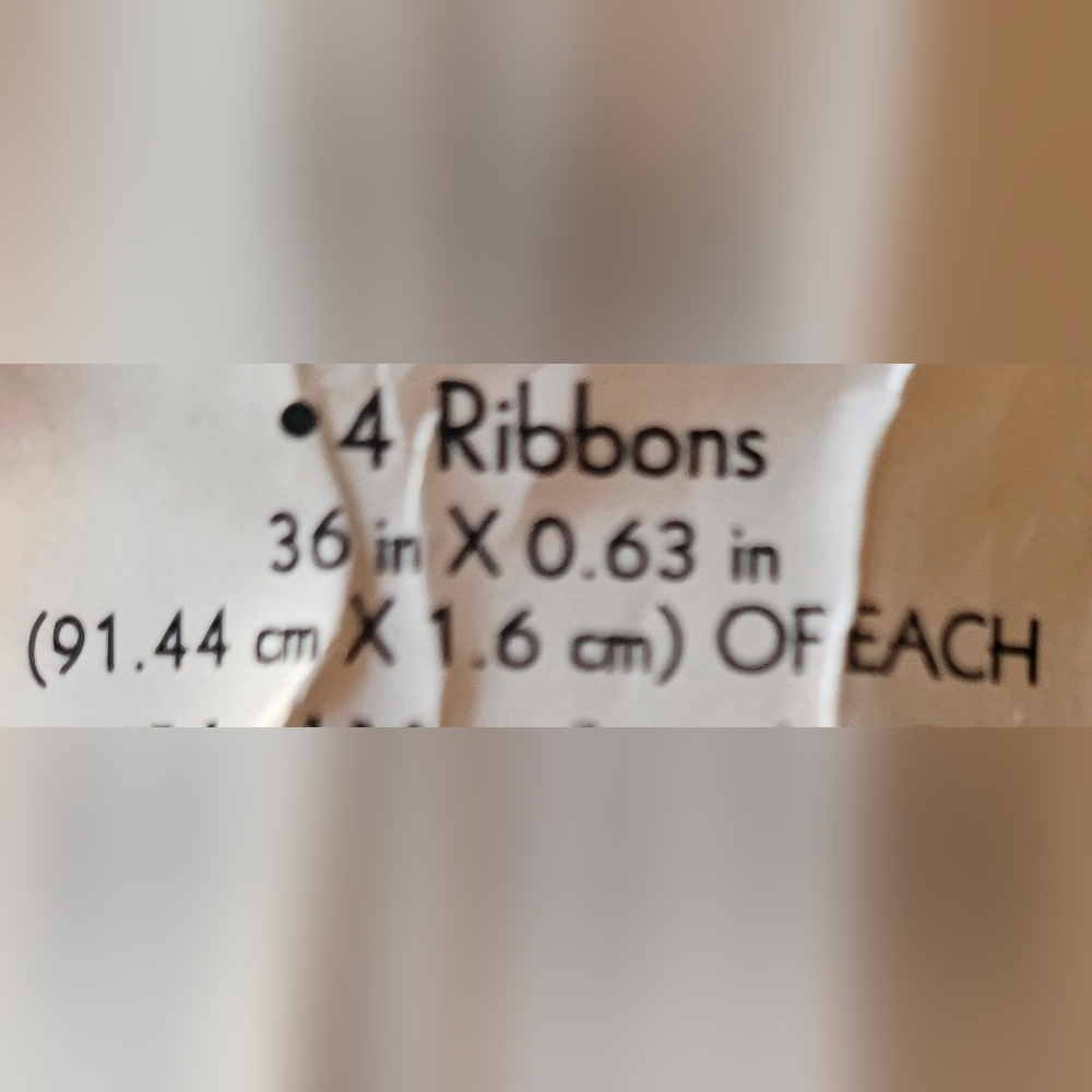 Hello Kitty Ribbon Set - Picture 2 of 2